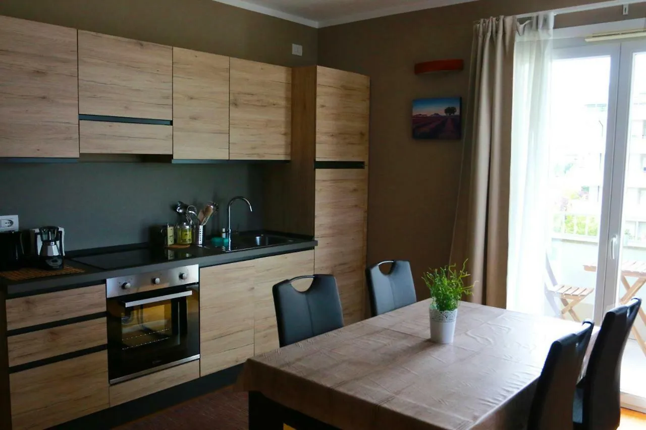 Bnbook - Metropolitan Expo Flat Rho Italia